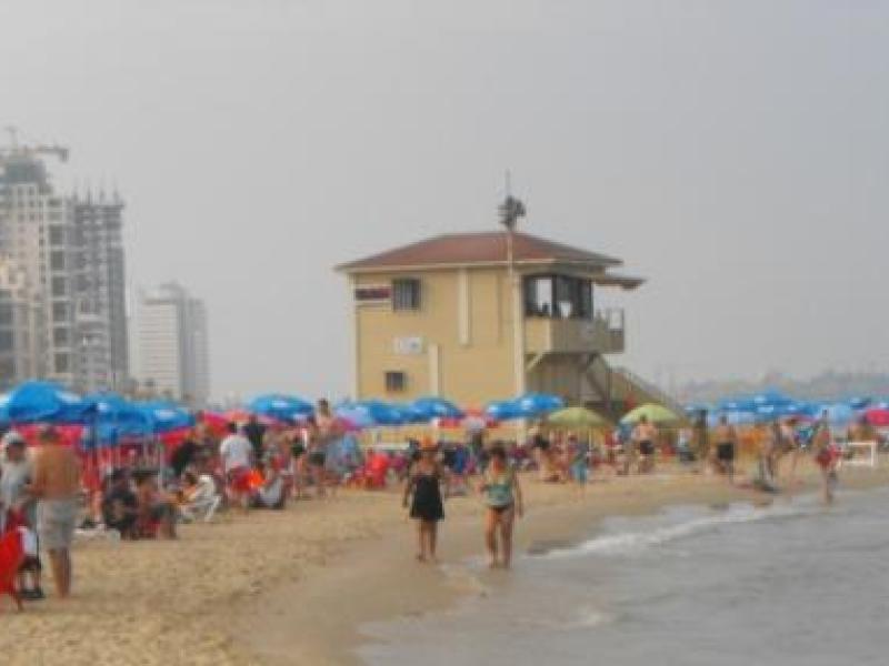 סוכת המציל בחוף בוגרשוב בתל אביב