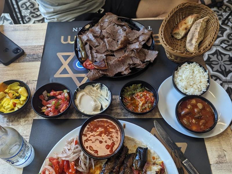 דונר קבאב במסעדת באבא ג'ים תל אביב