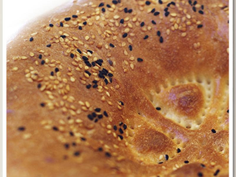 לחם בוכרי במסעדת סמרקנד