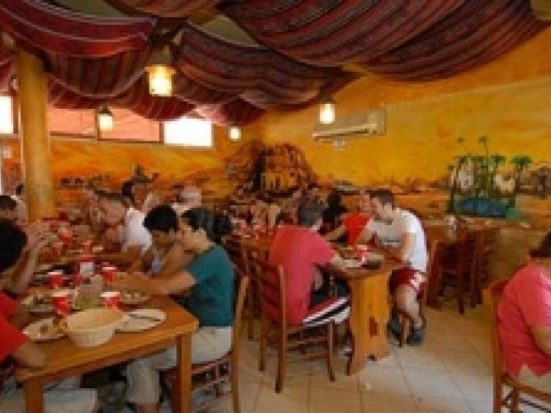 מסעדת פטרה הלבנונית